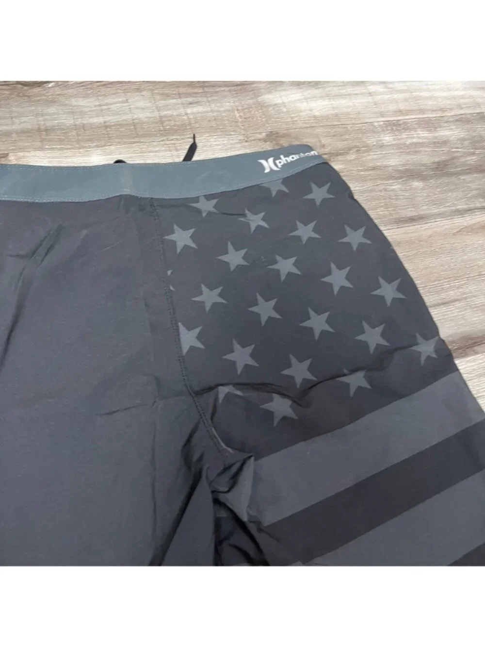 Hurley Swim Mid Rise Pocket Adjustable Shorts Black American Flag Men’s Size 32